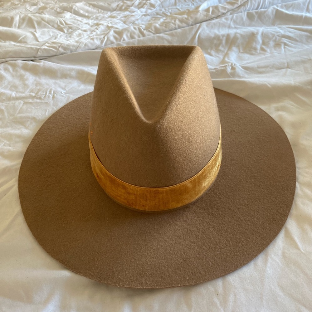 Lack of color hat